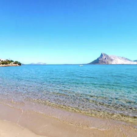 Villetta Porto San Paolo 펜션 *