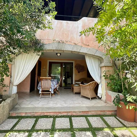 펜션 Villetta Porto San Paolo 포르토산파울로